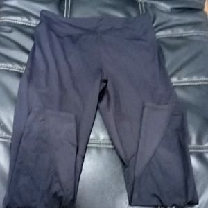 😍women's fila leggins with mesh on bottom of both legs😍